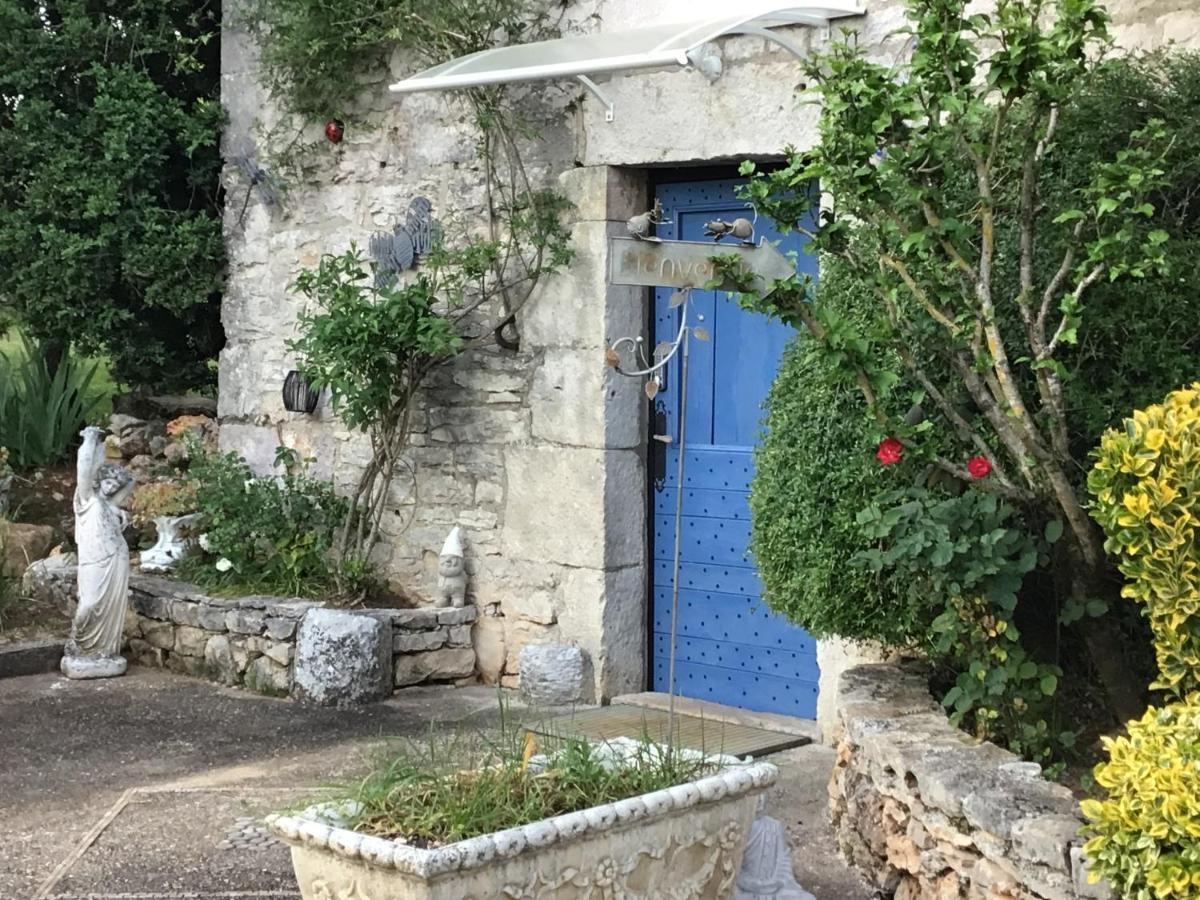 דירות גראמה La Tour Des Quatre Chemins מראה חיצוני תמונה